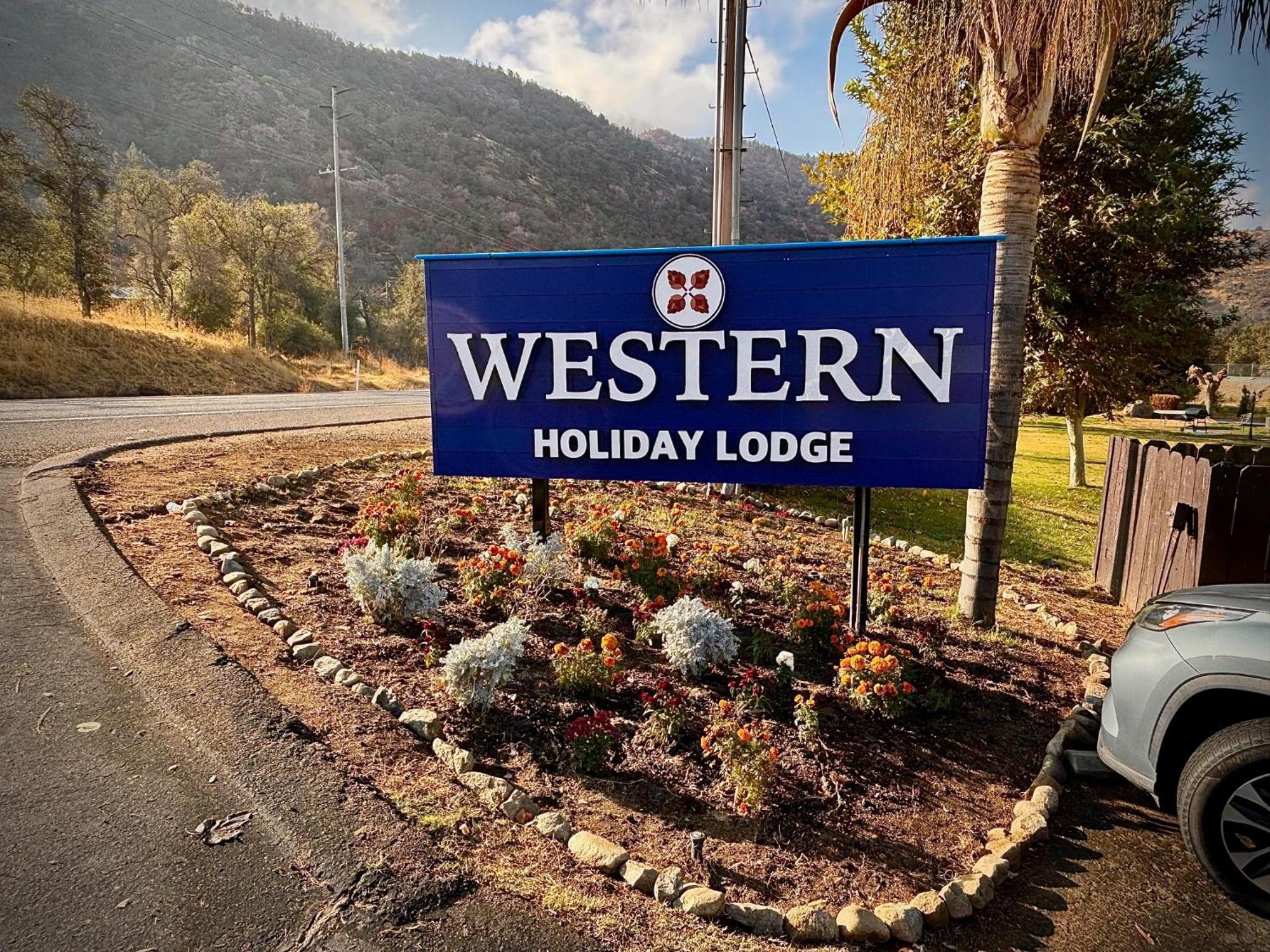 Western Holiday Lodge Три-Риверс Экстерьер фото